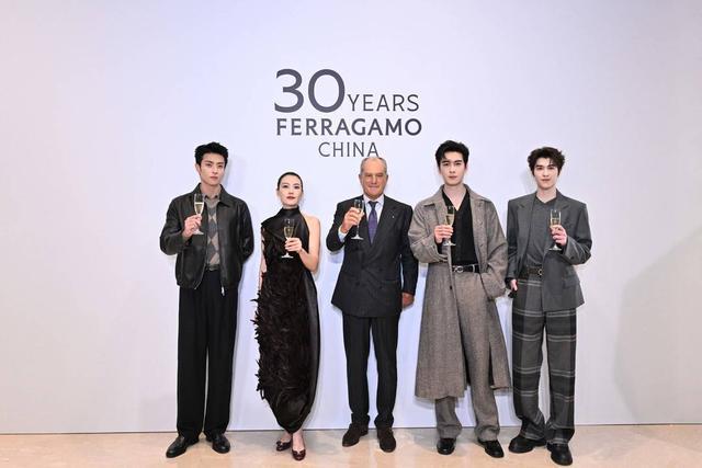 Goose加拿大鹅“共话青皑”沉浸式体验之旅 于成都开启传承、文化与自然的对话AG旗舰厅时尚WEEKLY｜一朵棉花改变世界 全棉时代溯源纪录片上线Canada(图7)